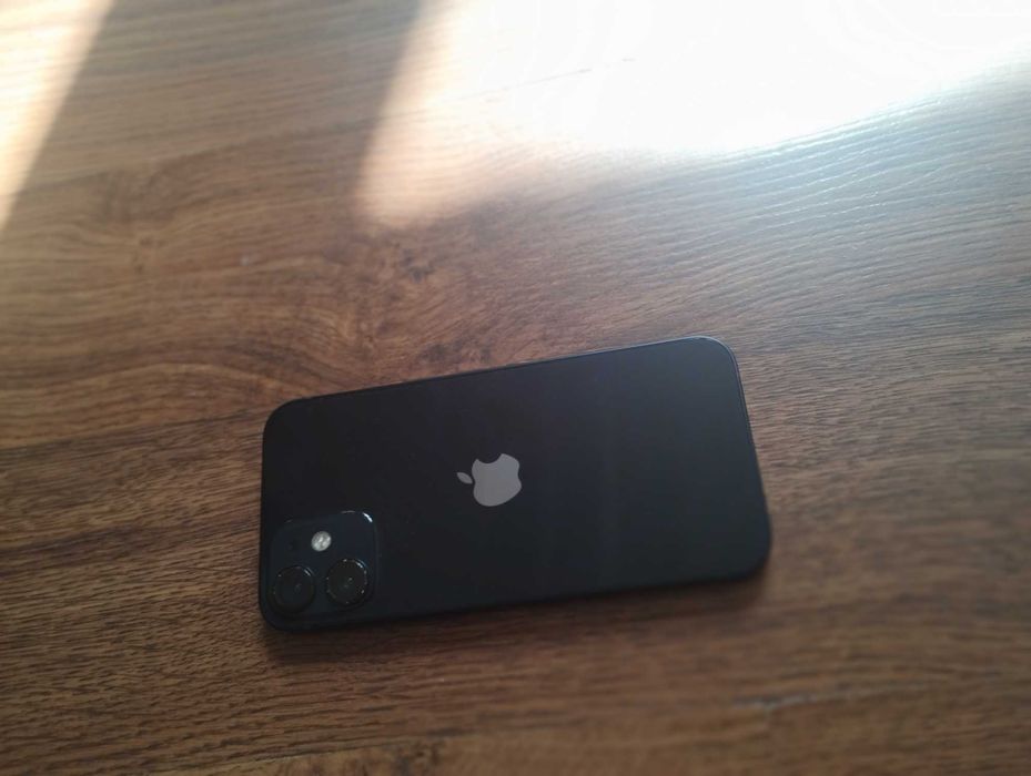 Telefon iPhone 12 mini