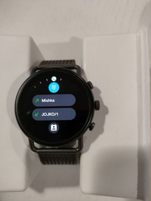 Смарт часовник Skagen