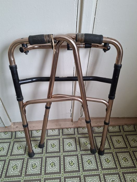 Ходунки взрослых