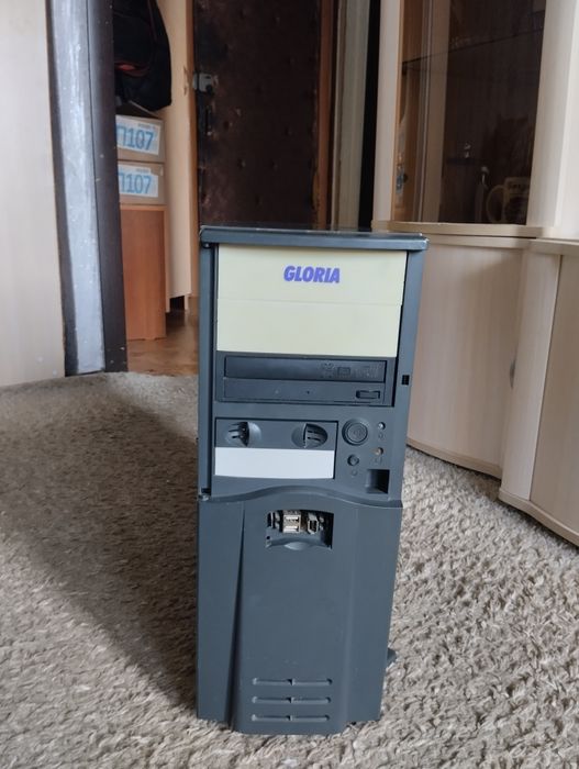 Продаю  компютер блок «GLORIA»