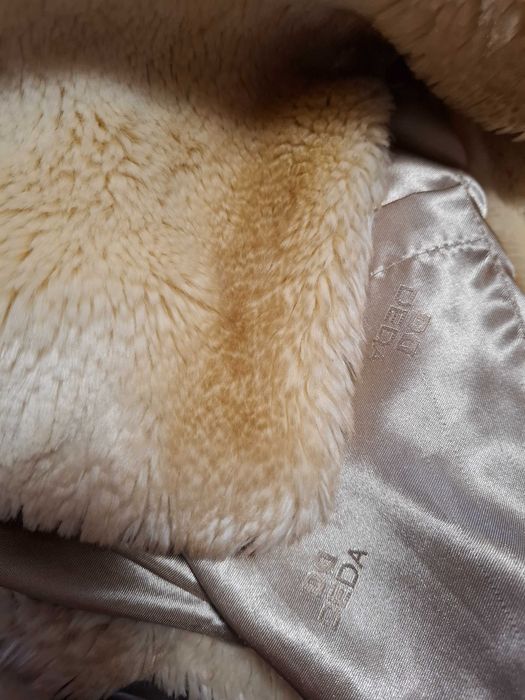 Дамски кожух от естествена кожа с качулка, размер М