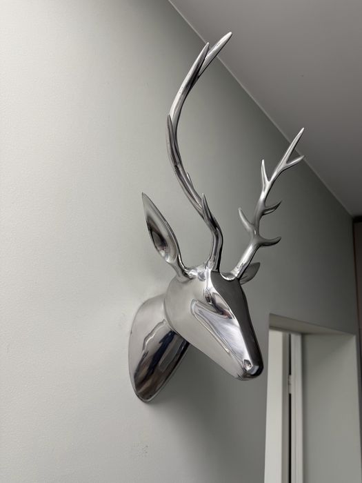 Скулптура на елен / 80-те