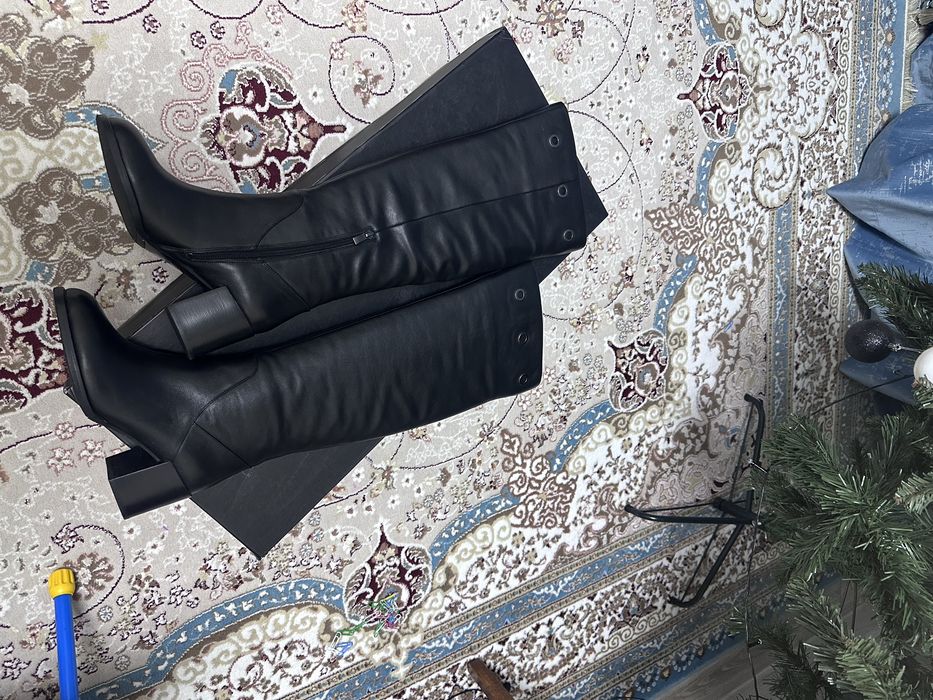 Женские сапоги