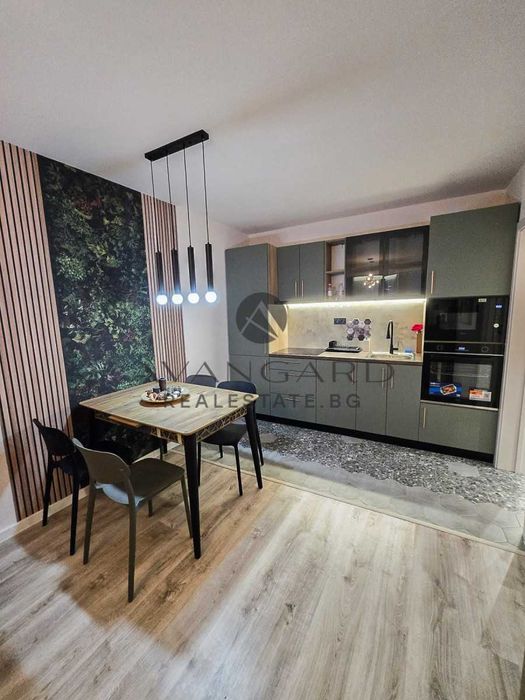 Продава се Тристаен апартамент в Пловдив, Кършияка - 61 кв.м за 2755 €/кв.м - Снимка #2