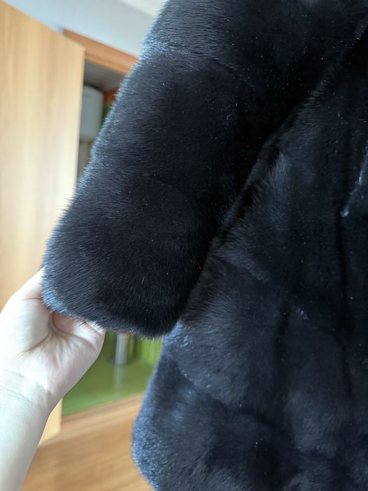 Продам норковую шубу