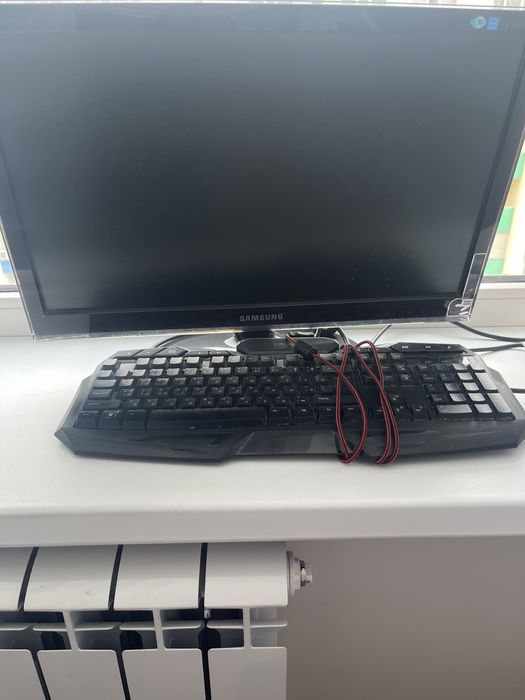 абсолютно рабочий моник самсунг