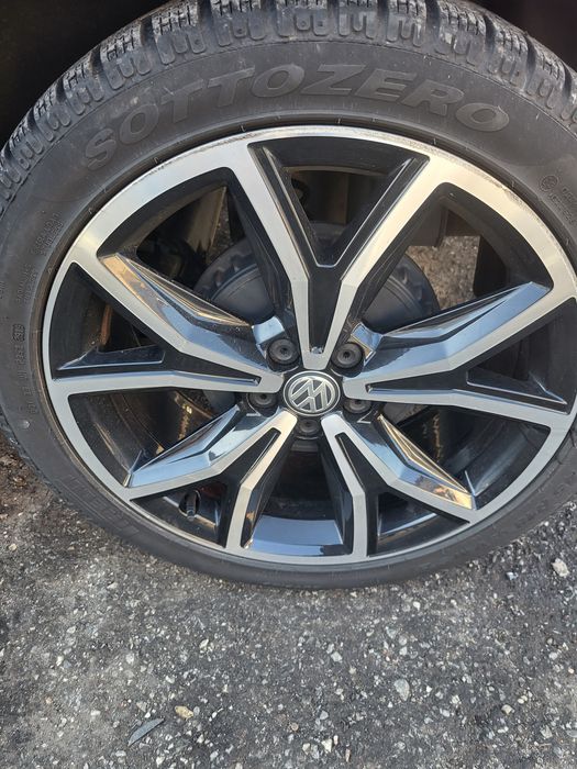 Jante 5x100 VW T-Cross OEM anvelope 215 45 R 18 125 lei/buc. IARNĂ