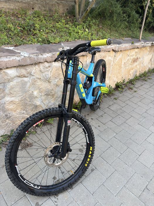 bicicleta downhill gt fury pro 2017