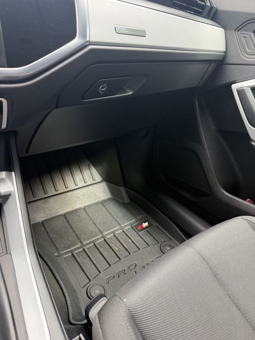 Vand Audi Q3 an de fabricatie 2022