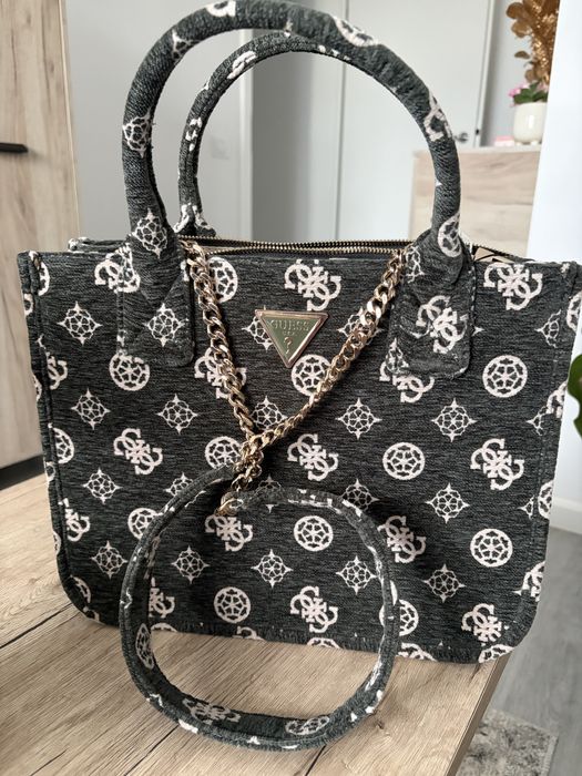 Guess Woman Handbag Sevye Compartment Tote Green