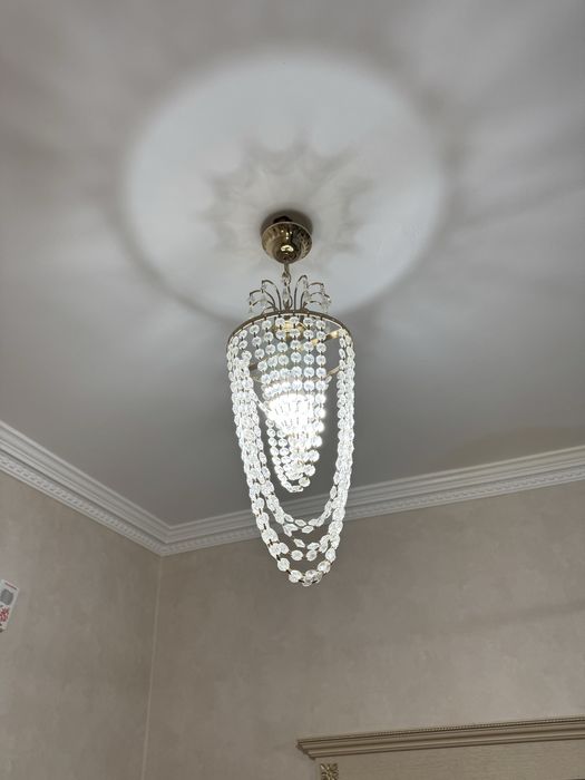 Продам люстры буу