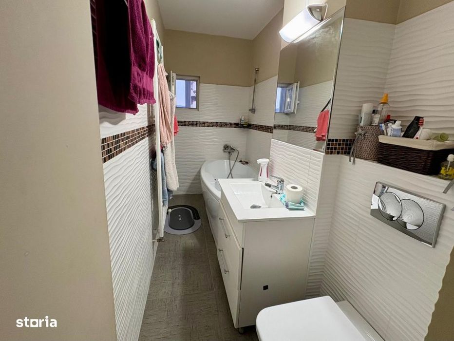 Apartament cu 3 camere decomandat | Renovat | 86mp | Pod Calvaria