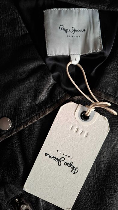 Pepe Jeans ново оригинално дамско кожено яке - размер L
