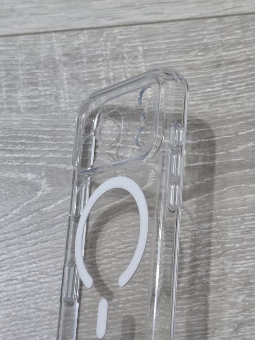 Husă ESR iPhone 17 Pro HaloLock MagSafe – Control Cameră