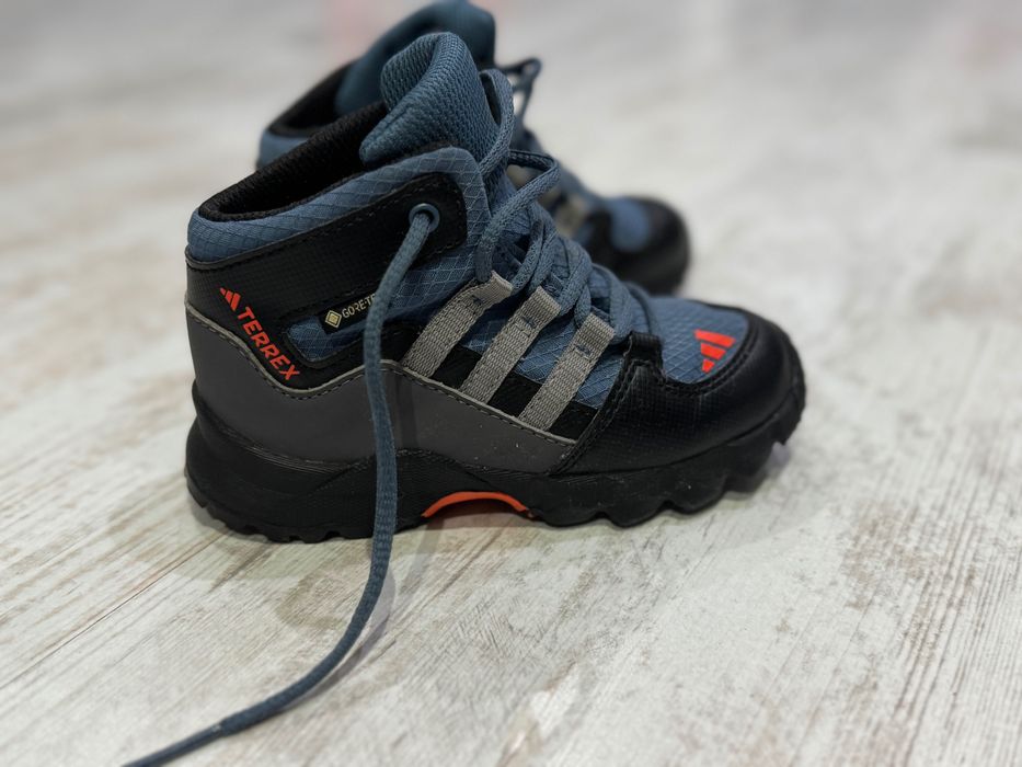Обувки “Adidas Terrex Gore-Tex”