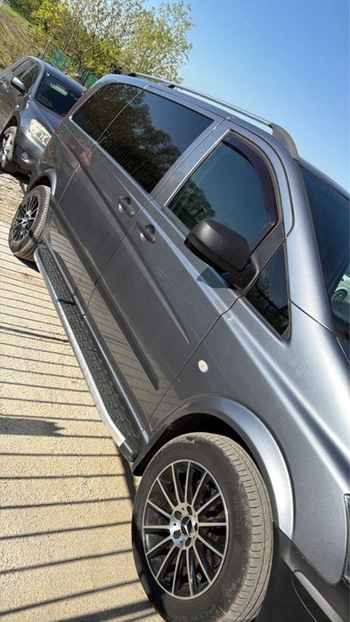 Transfer Aeroport Inchiriez Mercedes Vito    Airport Transfer Rent a Mercedes Vito