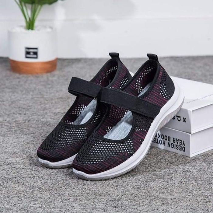 Освежаващ стил, летни обувки- бели или черни . Размер 46-41 н