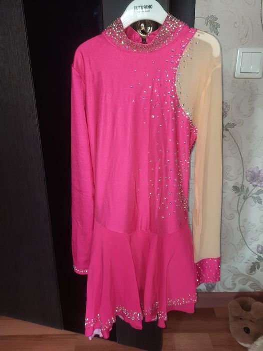 Платье для фигурного катания