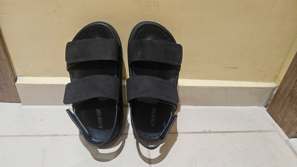 Сандали за момче