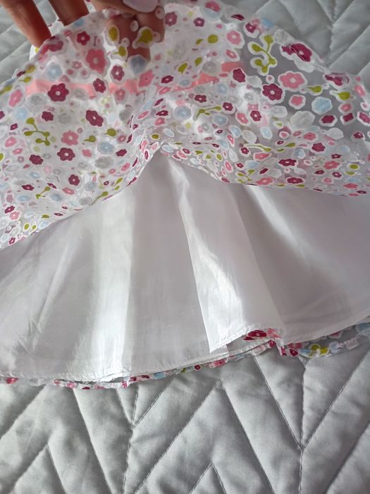 Дрешки за момиченце около 9 месеца