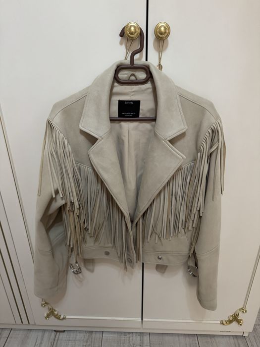 Бежево яке от bershka