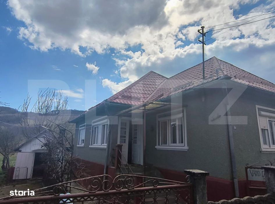 casa  spatioasa  de vinzare,ideala pentru confort si liniste