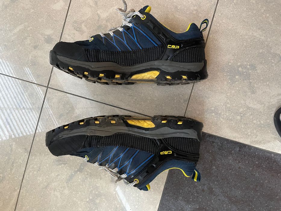 Дамски туристически обувки CMP
