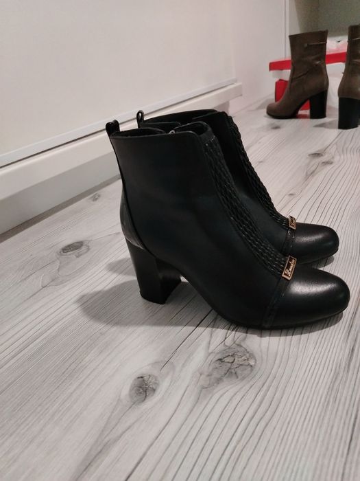 Осенний полусапожка размер 35