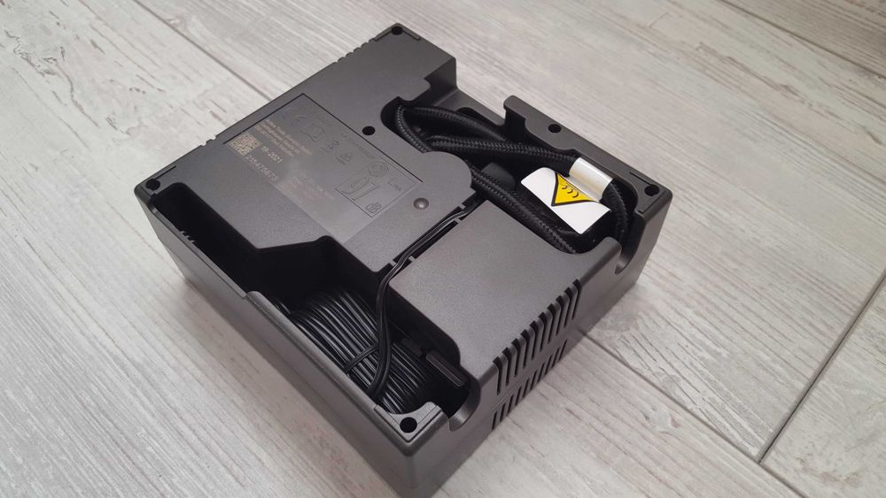 Нов PSA Peugeot-Citroen компресор за гуми 12V-10А-120W