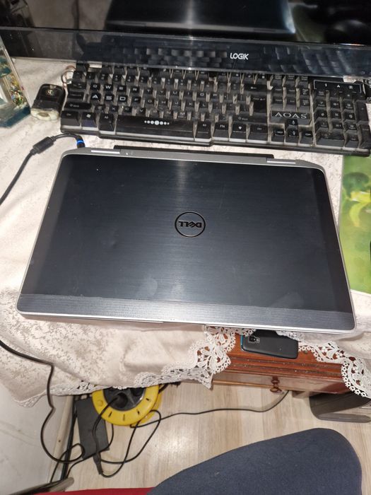 Dell Latitude i3 Windows 10