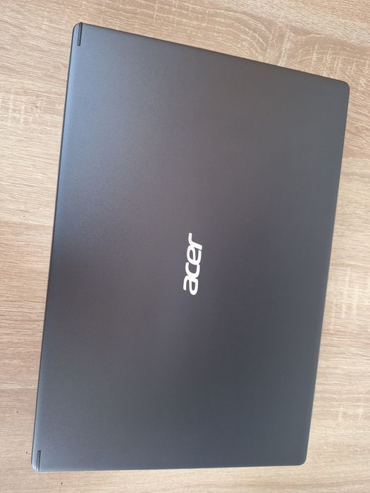 Laptop Acer Aspire 5 – Ryzen 3 5300U / 8GB RAM / Full HD / Stare Foarte Bună