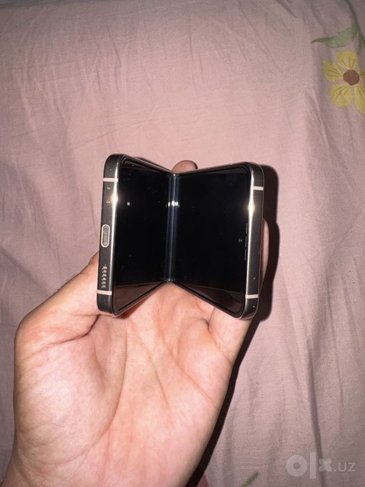 Z flip 4 8/256GB