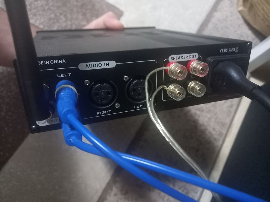 Amplificator audio 300 watts cu Bluetooth 5.2