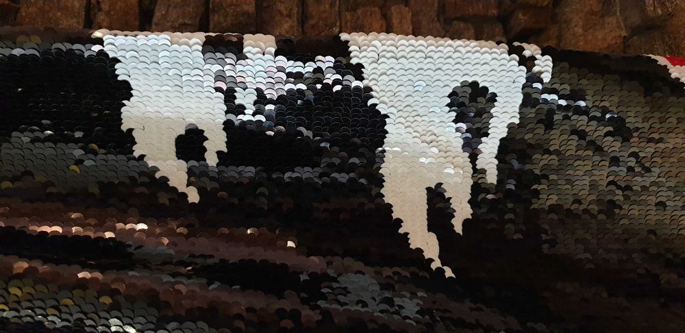 Guess Пола с пайети № 27 S / Нова / Оригинална / Не е реплика