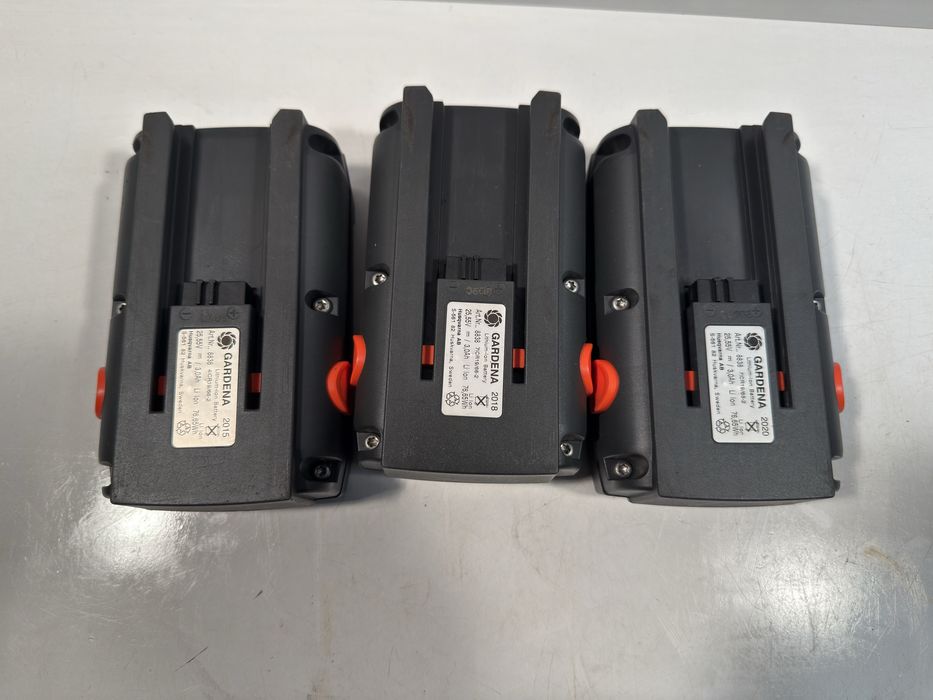 Gardena acumulator baterie masina tuns gazon 8838