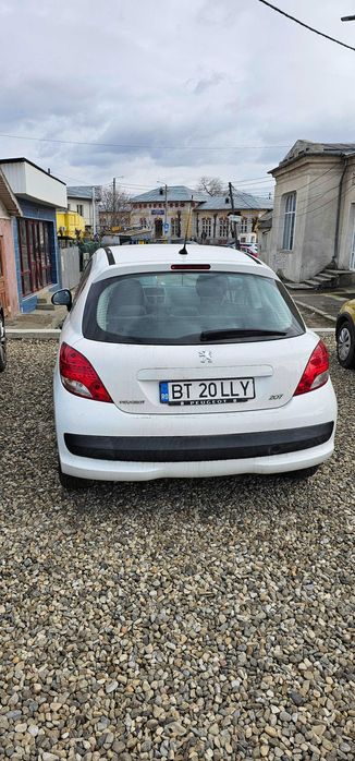 PEUGEOT 207 (2010)
