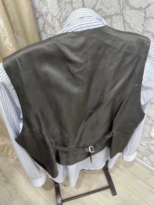 Костюм тройка 54-56 р.