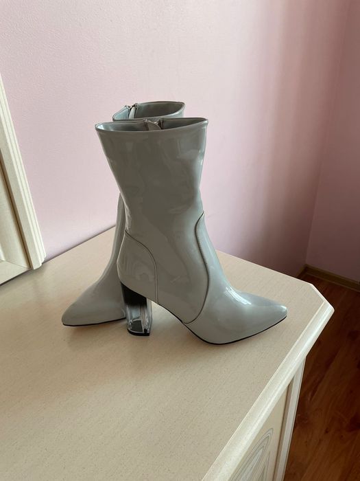 Сапоги демисезонные.