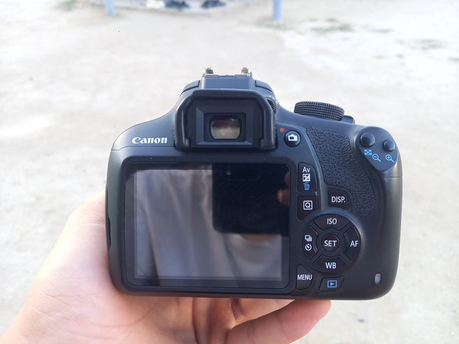 Фотоаппарат Canon EOS 1200D