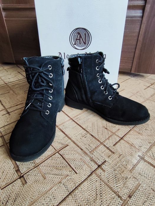 Ботинки зимние (36 размер)