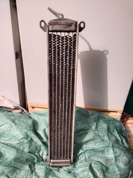 Радиатор масляный на Газ-24 новый