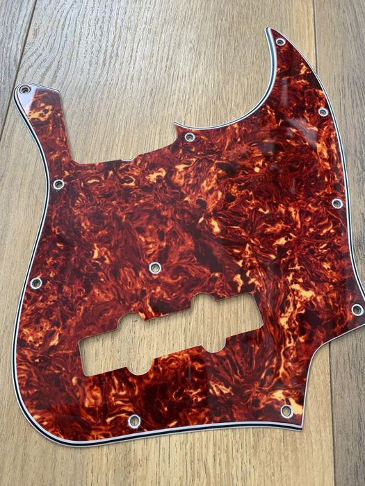 Fender Jazz Bass Pickguard
