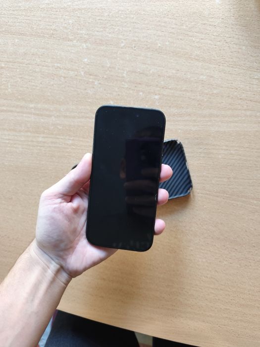 Продам iphone 15 128