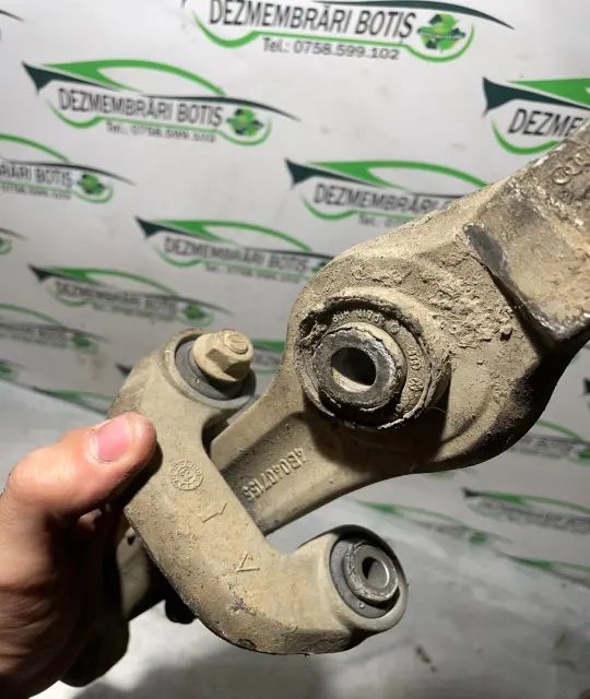 Brat inferior fata dreapta spre fata Volkswagen VW Passat 2002