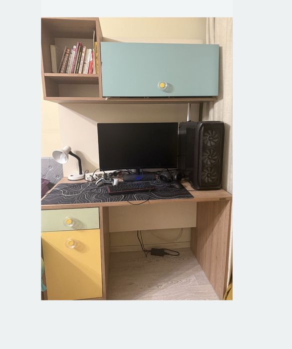 ученическо бюро белона