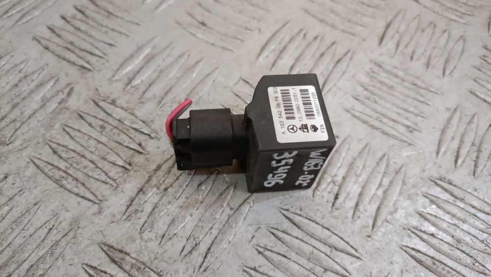 Сензор странично ускорение Mercedes ML W163 2002г.