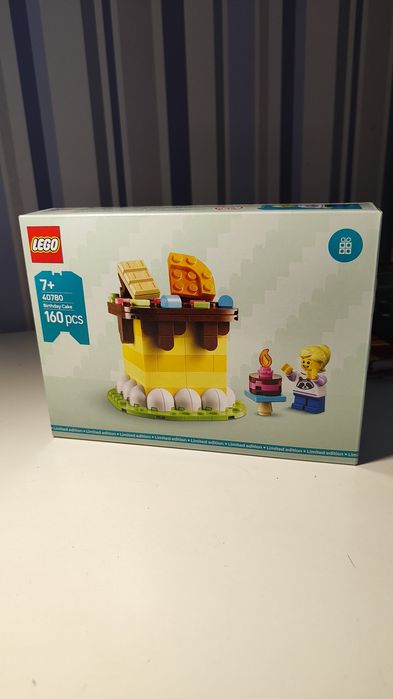 LEGO  Birthday Cake 40780