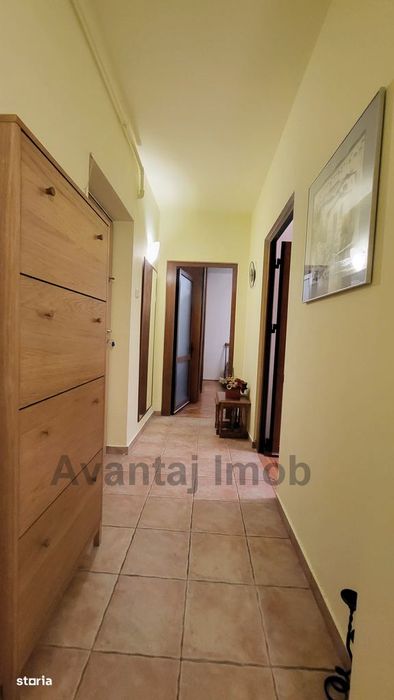 Floreasca, Bach, centrala de apartament, bloc anvelopat, decomandat