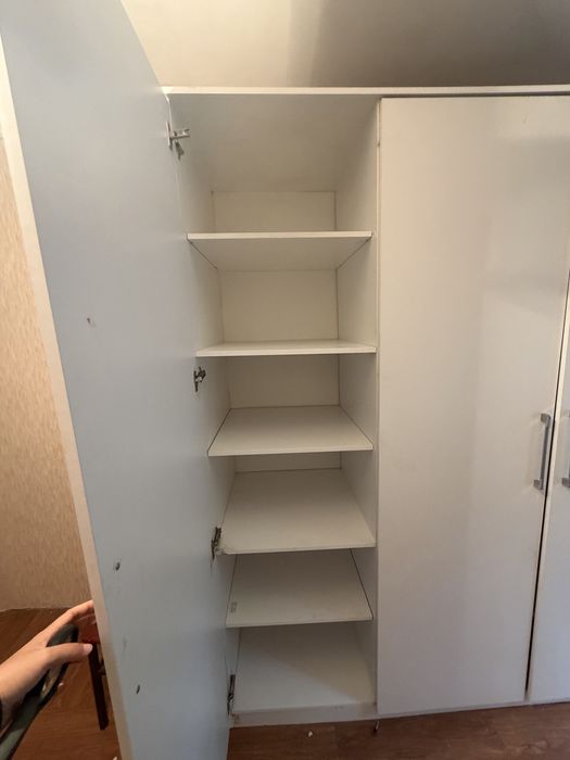 Продам шкаф бу в спальную