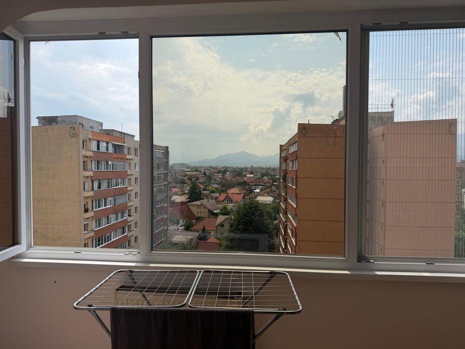 Închiriez apartament 2 camere Brașov